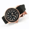 2020-04-steinhart-ocean-one-42-gold-kautschuk-2_1.1582559293.jpg
